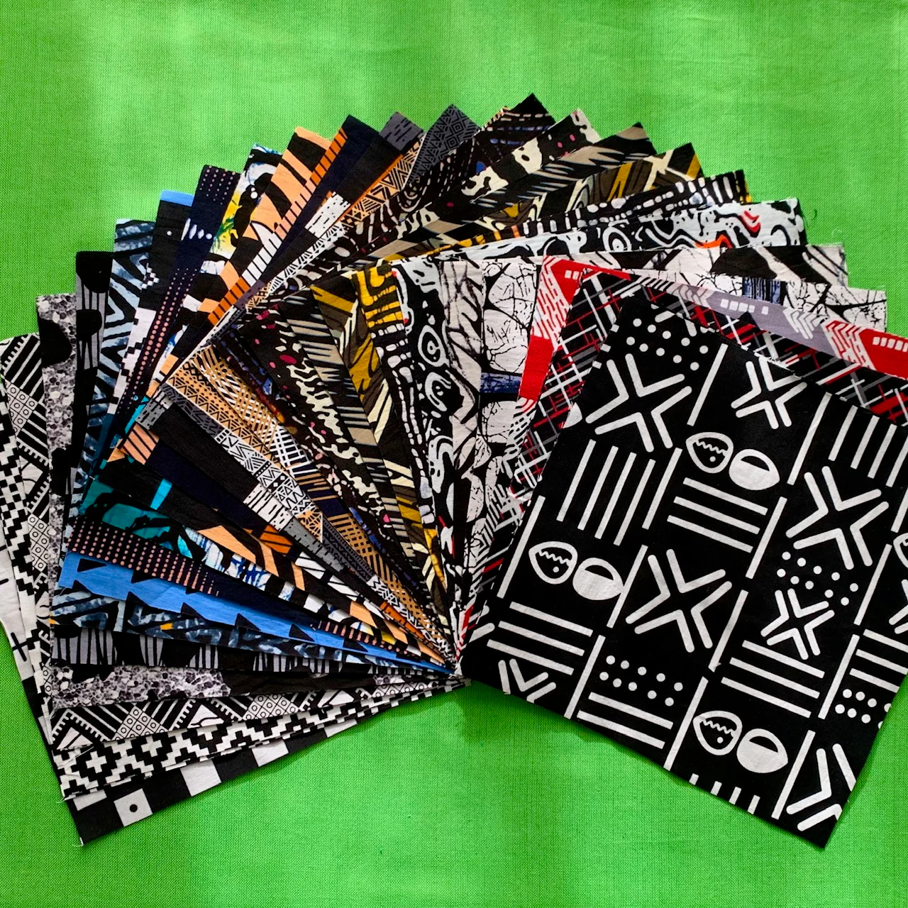 10" Quilting Squares Bundle - Image 3