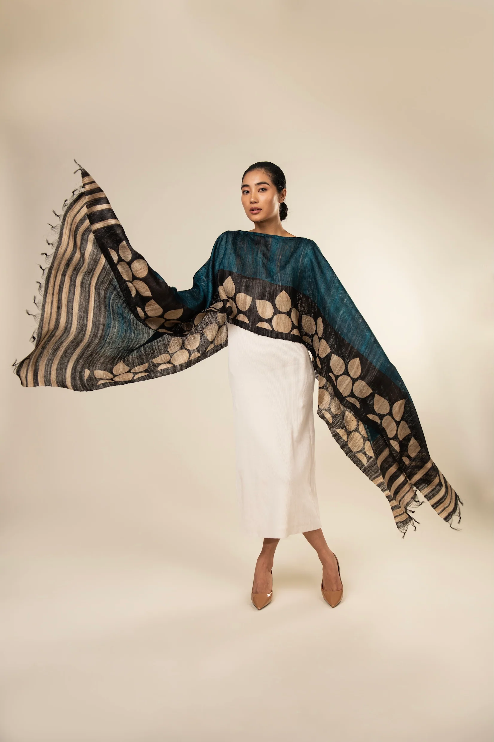 Aeshaane Tussar Peace Silk 3-in-1 Capes (Click for more options) - Image 17