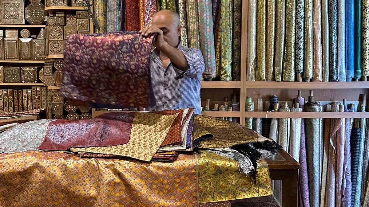 Silk Brocade Scarves - Image 24