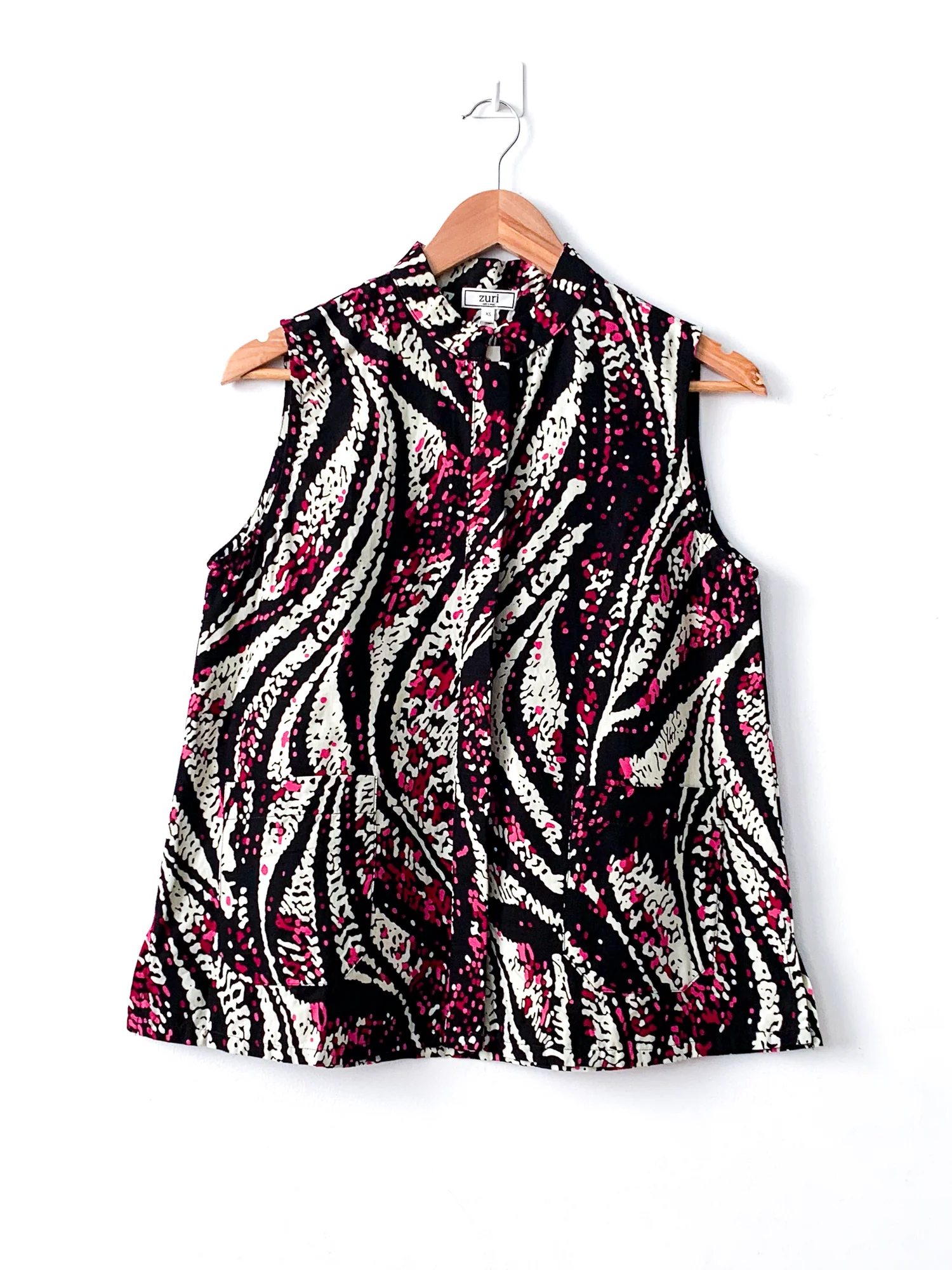 Glimmer Sleeveless Shirt - Image 2