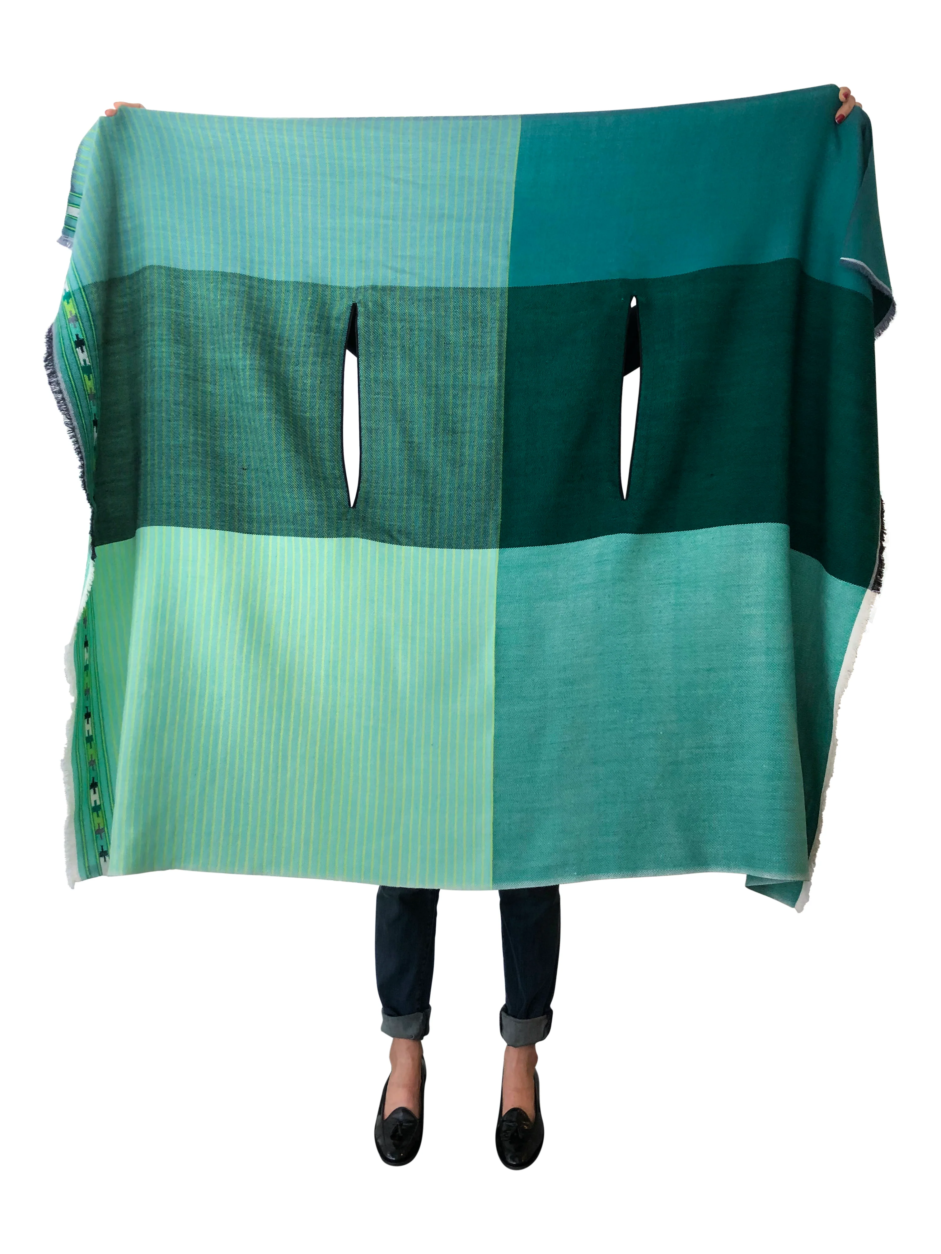 Julahas Green Fusion Cape - Image 9