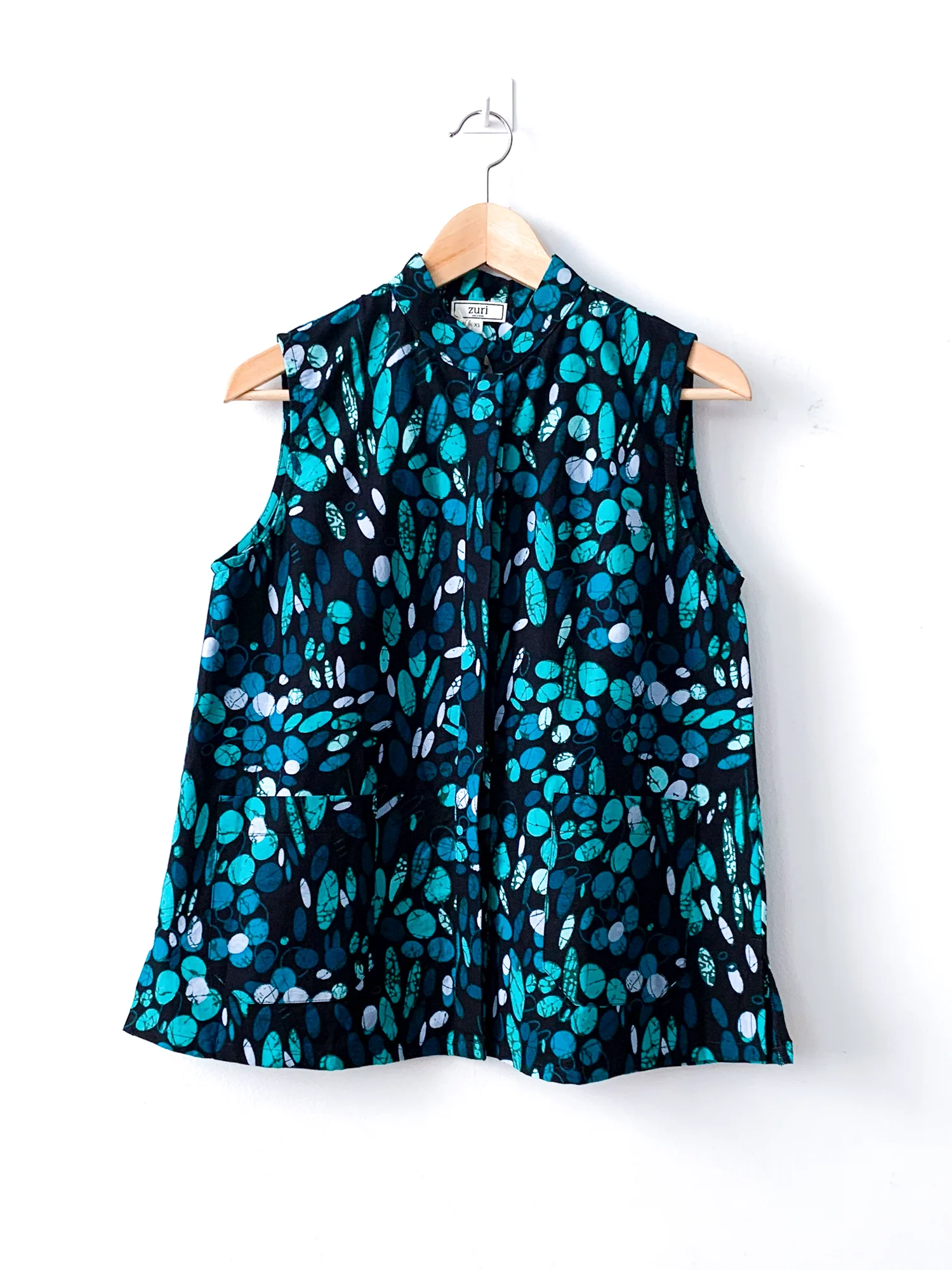 Malachite Sleeveless Shirt - Image 2